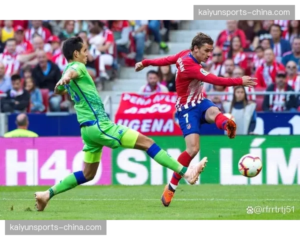 为迎接2027年欧战决赛,法兰西大球场启动座位与通讯网络全面升级 为迎接2027年欧战决赛,法兰西大球场启动座位与通讯网络全面升级