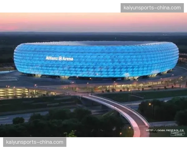 安联球场等多家俱乐部启动草坪养护升级，旨在保障赛季末比赛传球质量